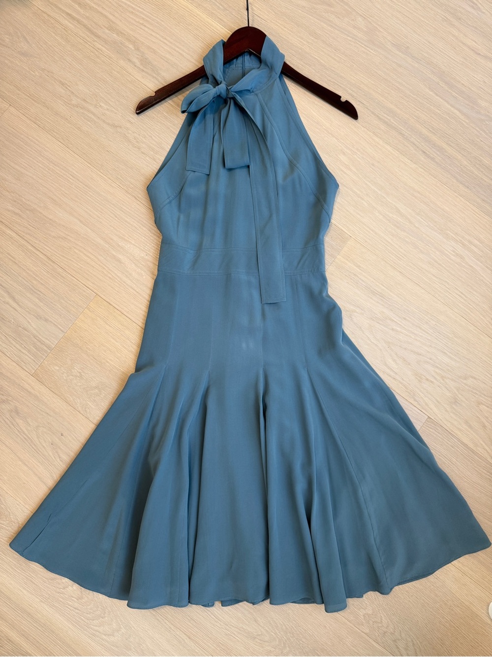 Gucci Dusty Blue Halter Tie-Neck Midi Dress - Picture 2 of 3